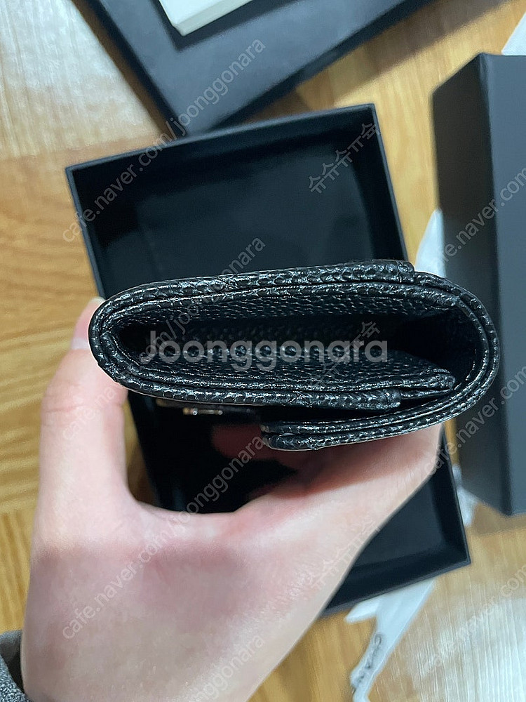 새상품 샤넬 클래식 똑딱이 클똑 카프스킨 은장 블랙--6