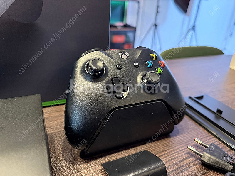 국내 정식 발매 XBOX ONE X(SSD 2TB)--1