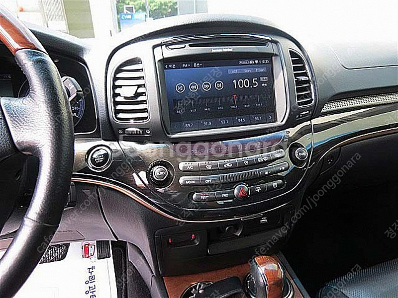 KG모빌리티(쌍용) 뉴체어맨W V8 스페셜에디션 저렴하...--7
