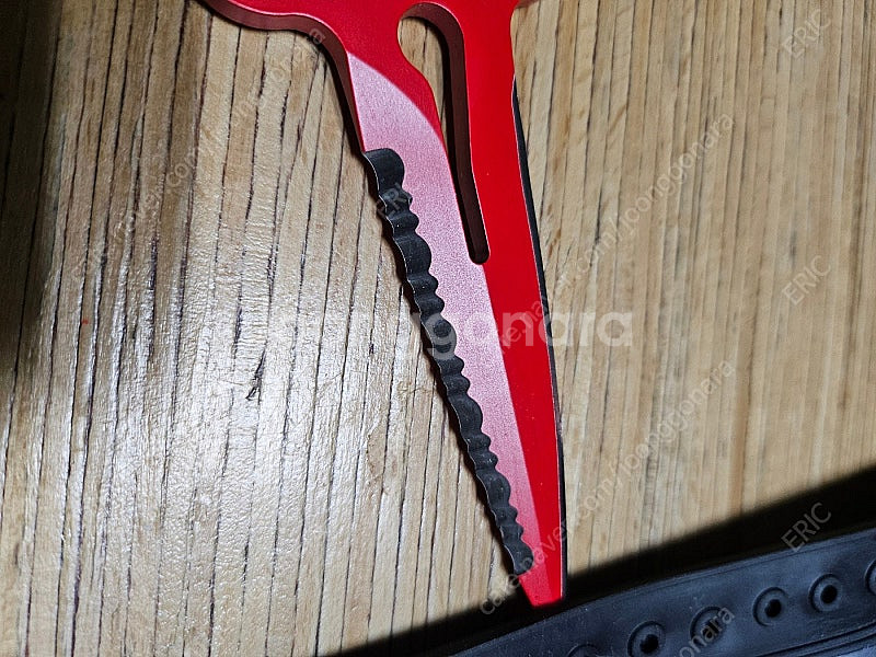 APNEA9CARB 맥이탈리아 카본 / 티타늄 수중 나이프.--2