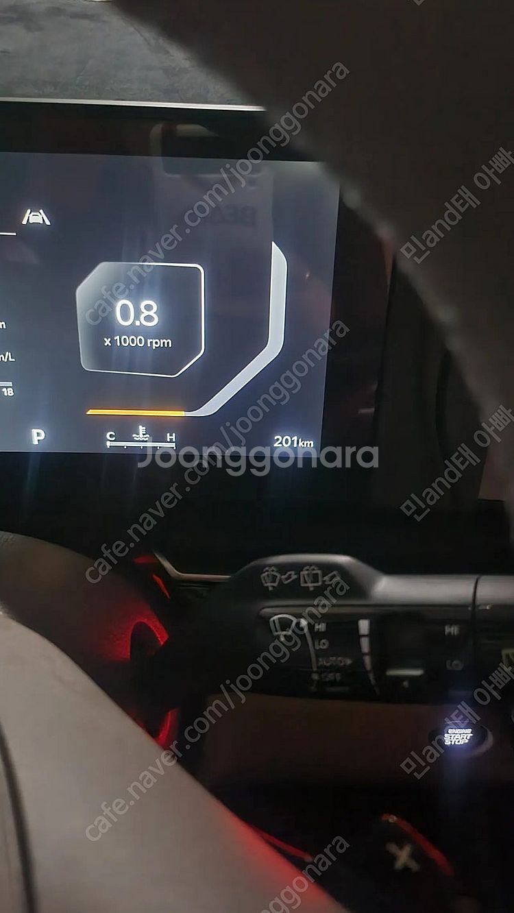 25년식 카니발 그래비티 휠타이어--6