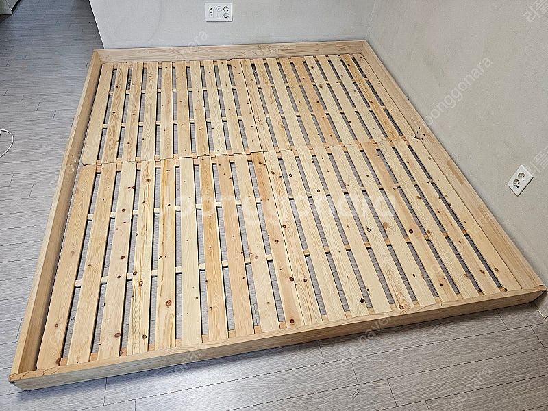 저상형 패밀리침대 프레임이랑 깔판 팝니다--1