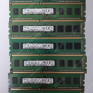 DDR3램(삼성) 4G 12800U 단면 판매합니다(장당 3,000원)