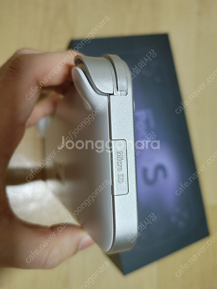 아야네오 포켓 s 팝니다. 화이트 모델--5