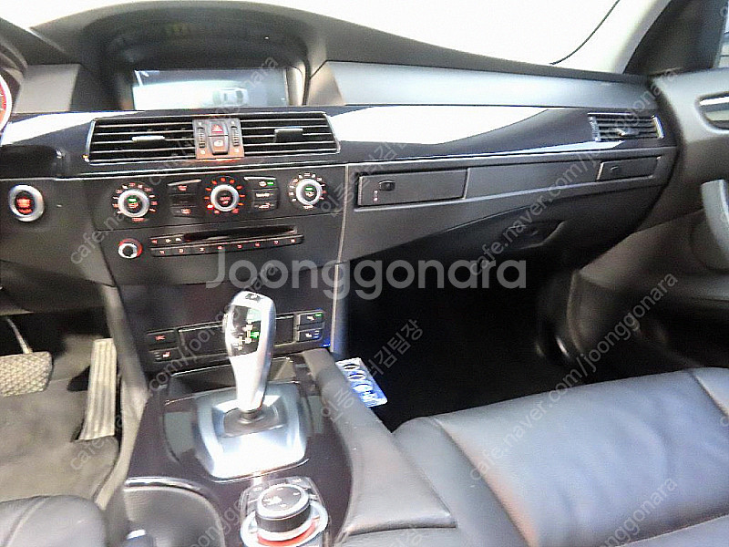 BMW 5시리즈 (E60) 520d 선착순 판매합니다 ...--9