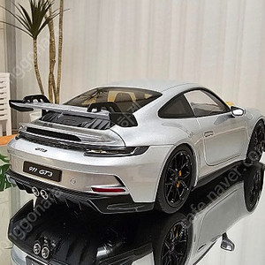 1:18 norev porsche 992 GT3 silver