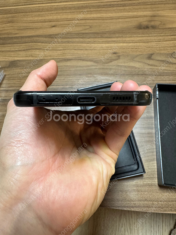 Z플립3 블랙 256g 팔아요. (액정, 배터리 교환)--5