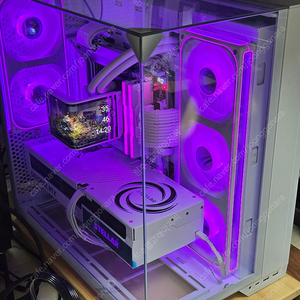 [수원] 9800x3d / rtx5080 화이트 깔맞춤 완본체 400만 판매합니다