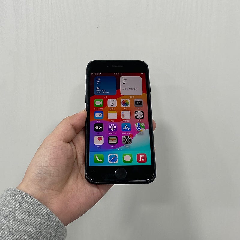 72422 아이폰SE3 64기가 블랙 공기계 팝니다 1...--0