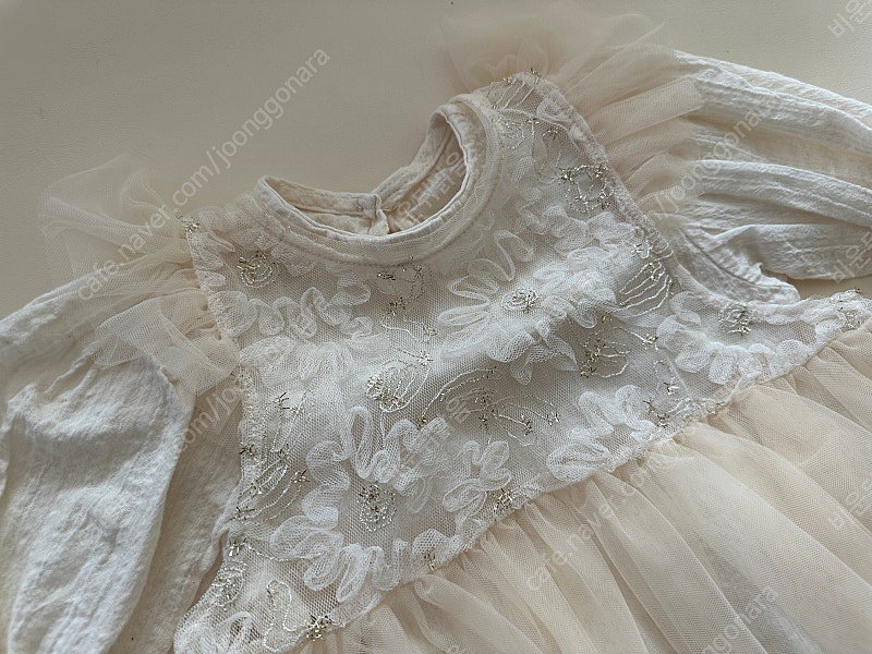 [새상품] 하이바이베베 퍼프슈트 + 프릴뷔스티에 set (S) 이미지