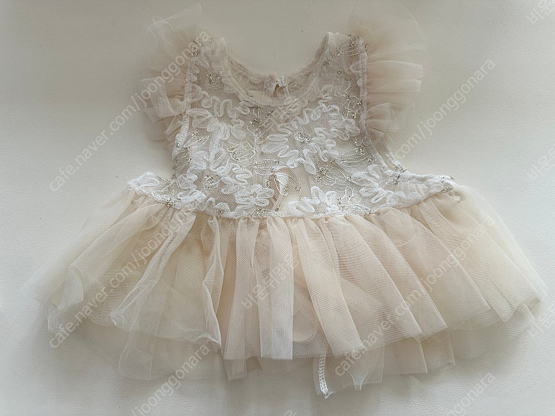 [새상품] 하이바이베베 퍼프슈트 + 프릴뷔스티에 set (S) 이미지