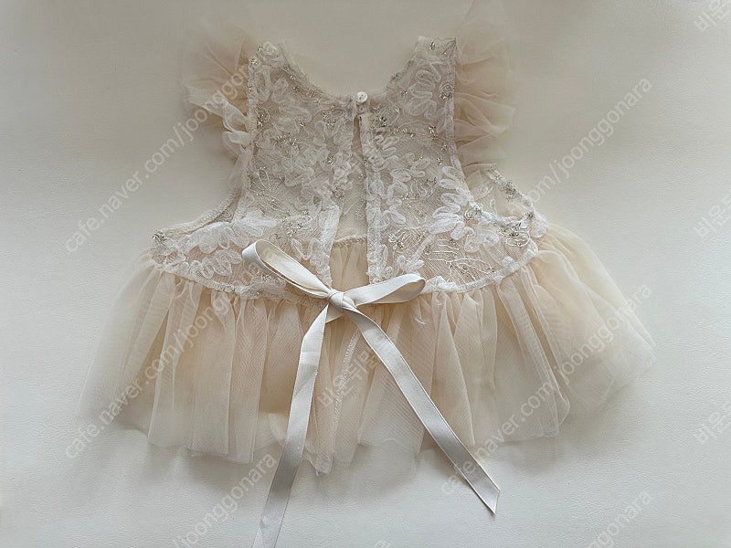 [새상품] 하이바이베베 퍼프슈트 + 프릴뷔스티에 set (S) 이미지