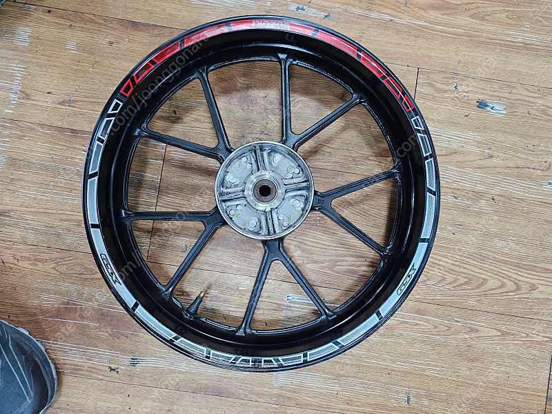 스즈키 GSX-R125 유광블랙 리어 휠--0