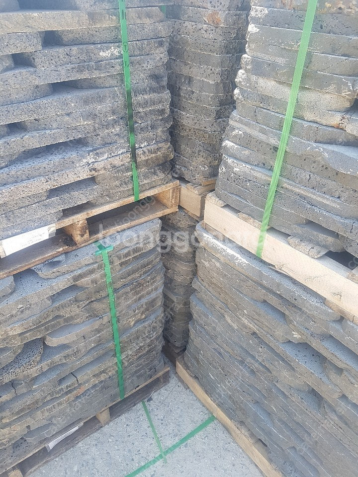 현무암 디딤석 30t 50t 마당석 판매--0