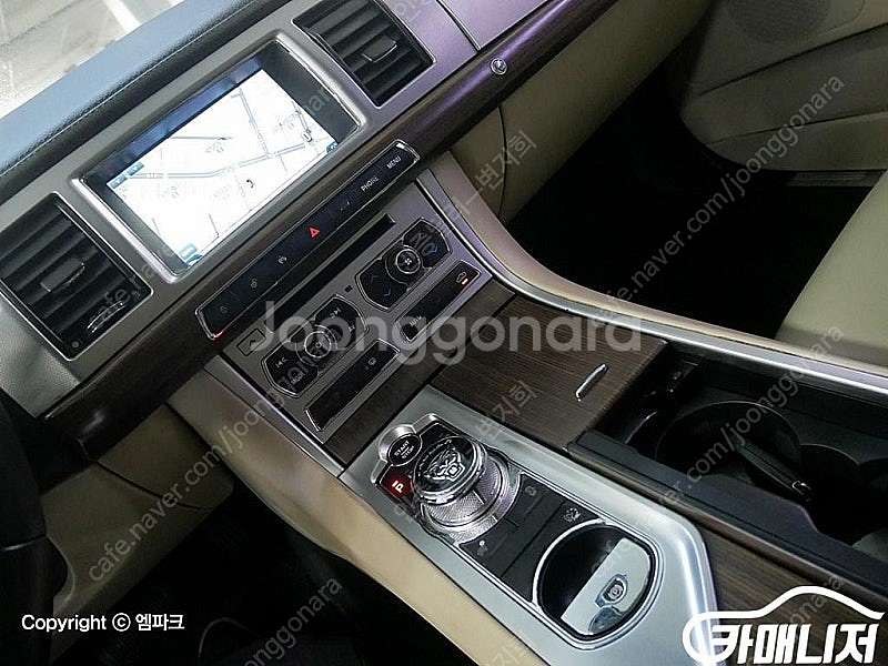 [재규어]뉴XF 2.2 D 럭셔리 (5인승) 중고차 판...--9