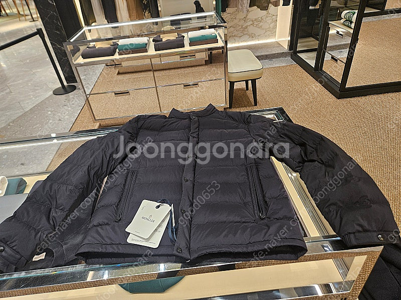 25SS 신상품 새제품 몽클레어 셀브스 SELVES 경...--7