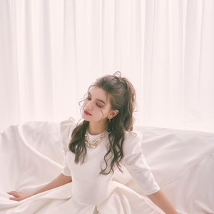 본식용,촬영용 웨딩드레스 판매합니다(30만원~40만원)