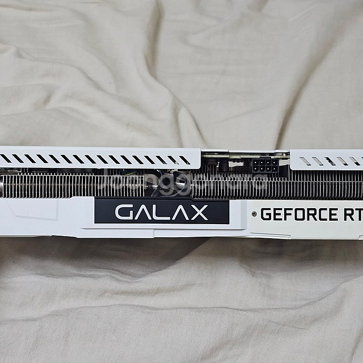 갤럭시 GALAX RTX 3070 화이트 판매합니다--2