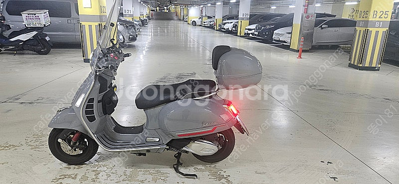 베스파 GTS 300--1