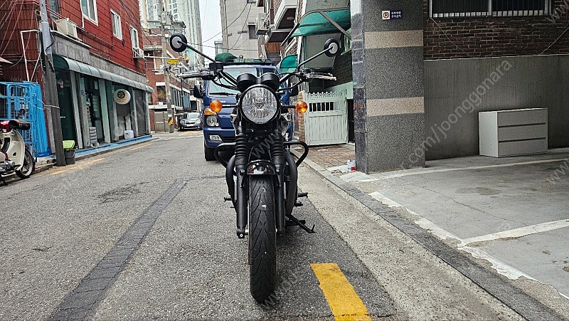 트라이엄프 본네빌 t120 블랙에디션 2018년식