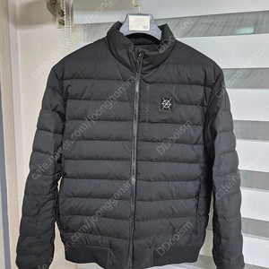 데상트 듀얼리스 경량패딩 XL(105) 팝니다