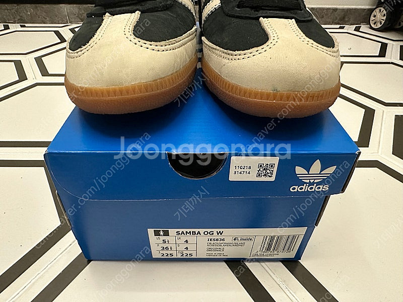 아디다스 삼바 OG 코어 블랙 원더화이트 225사이즈--1