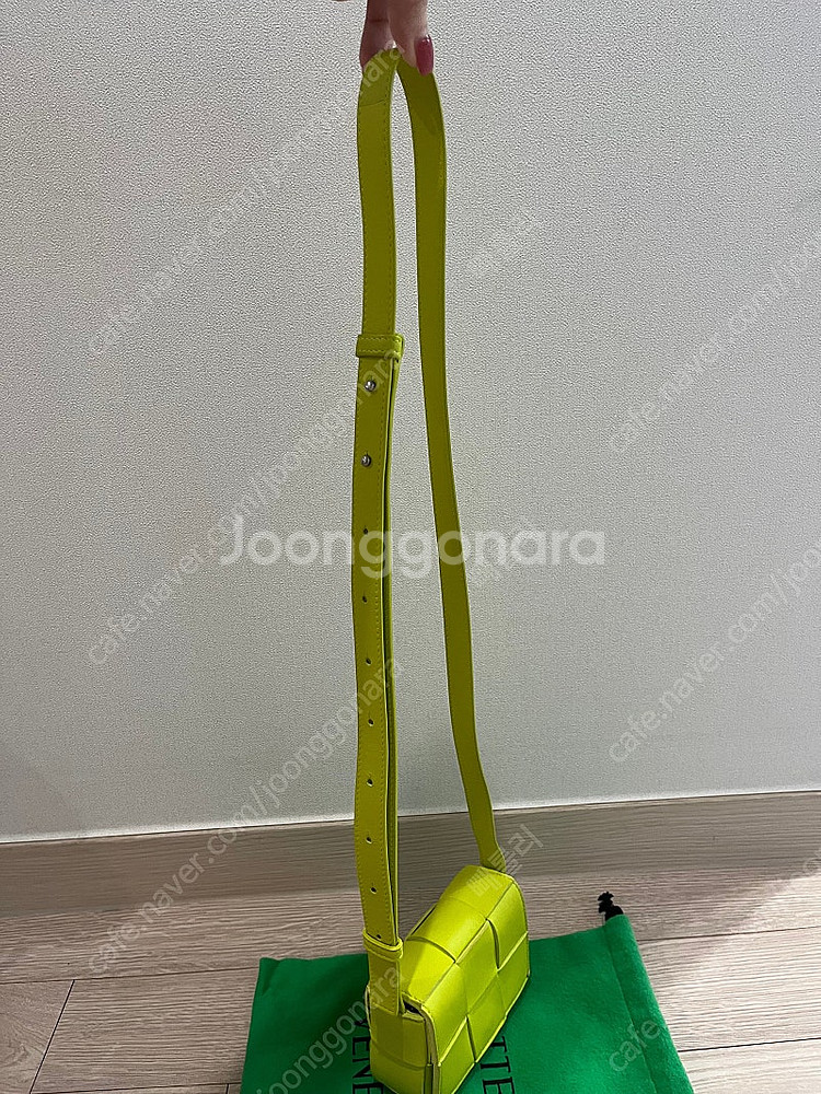 보테가베네타 미니카세트백--2