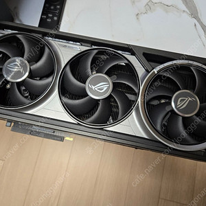 RTX 5080 asus 아스트랄