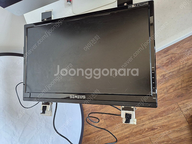 티비 선루프거치대 팝니다 티비 포함--2