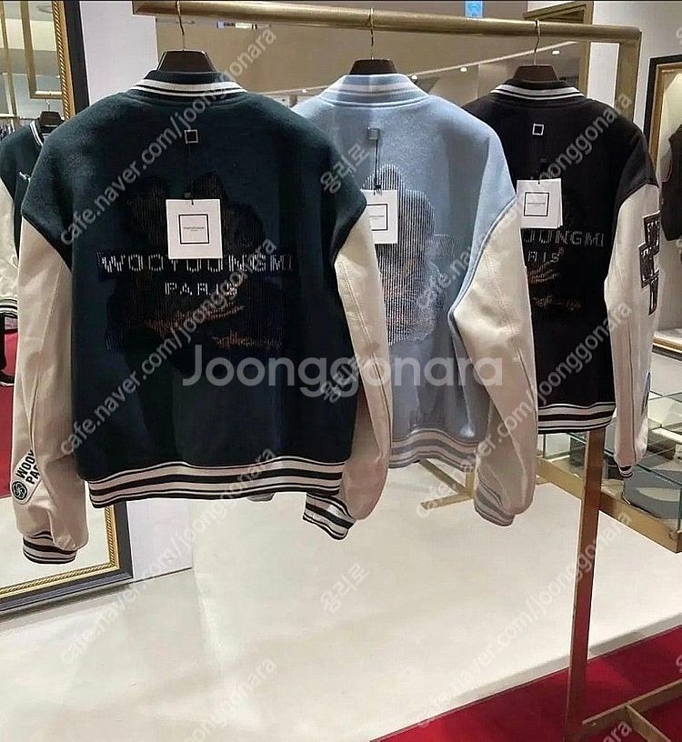 우영미 23FW 볼케이노 바시티 자켓 (새상품)--1