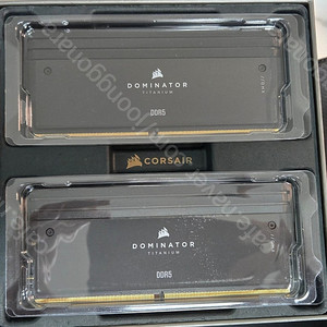 CORSAIR Dominator 티타늄 RGB DDR5 RAM 96GB (4x24GB) DDR5 6000MHz CL30 블랙 판매 합니다(CMP96GX5M4B6000C30)