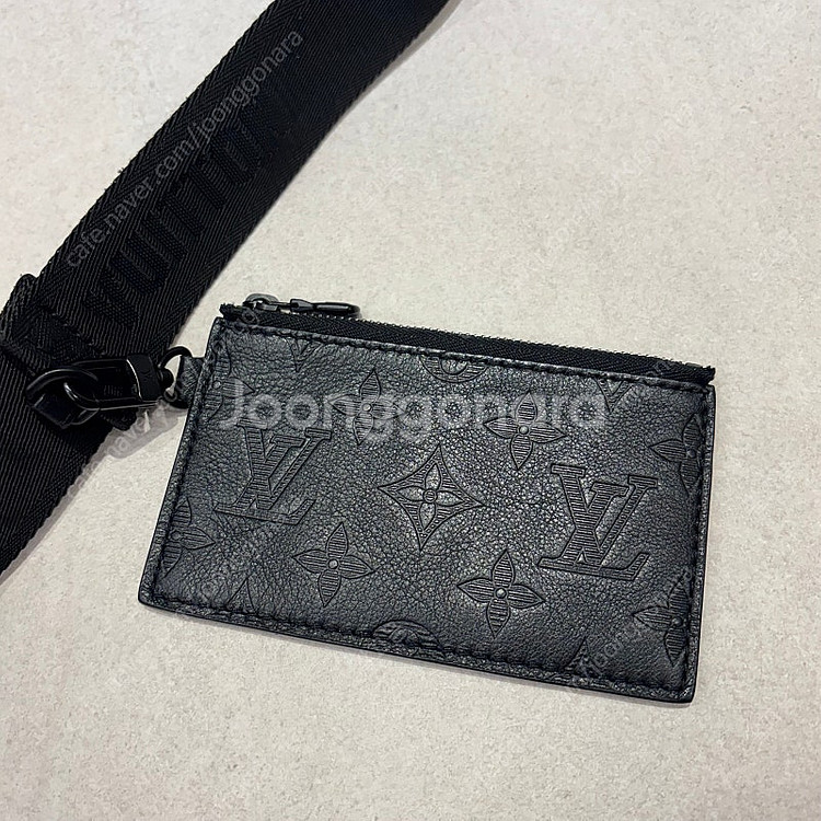 (정품)루이비통 가스통 쉐도우 웨어러블 월릿 크로스백--4