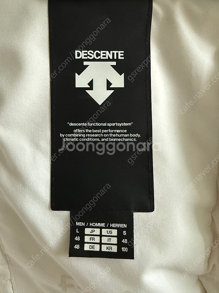 데쌍트 F360 화이트 스키패딩 다운자켓 L(100)--2