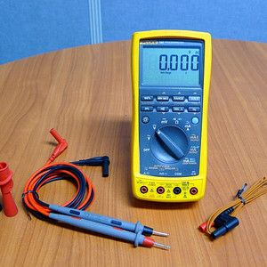 준신품급 Fluke789 Processmeter