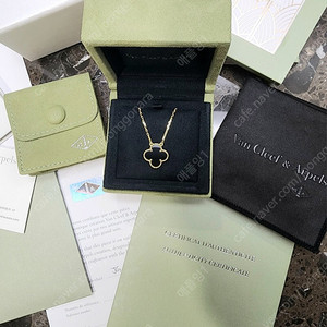 ((정품))반클리프 아펠 빈티지 알함브라 목걸이 오닉스