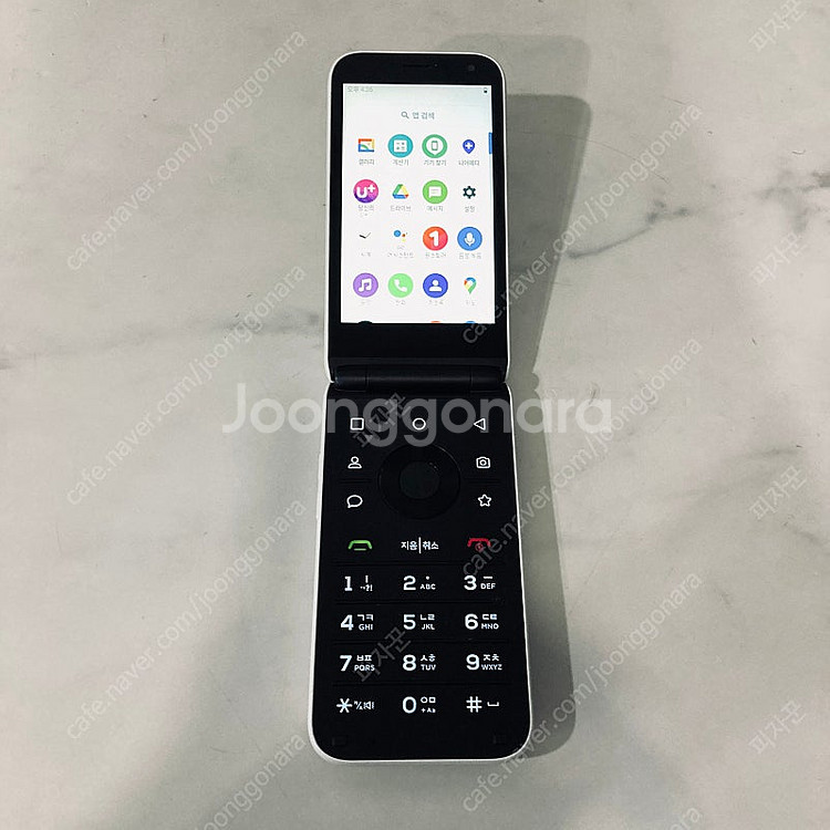 스타일폴더 화이트 액정깨끗! 5만5천원 판매합니다--0