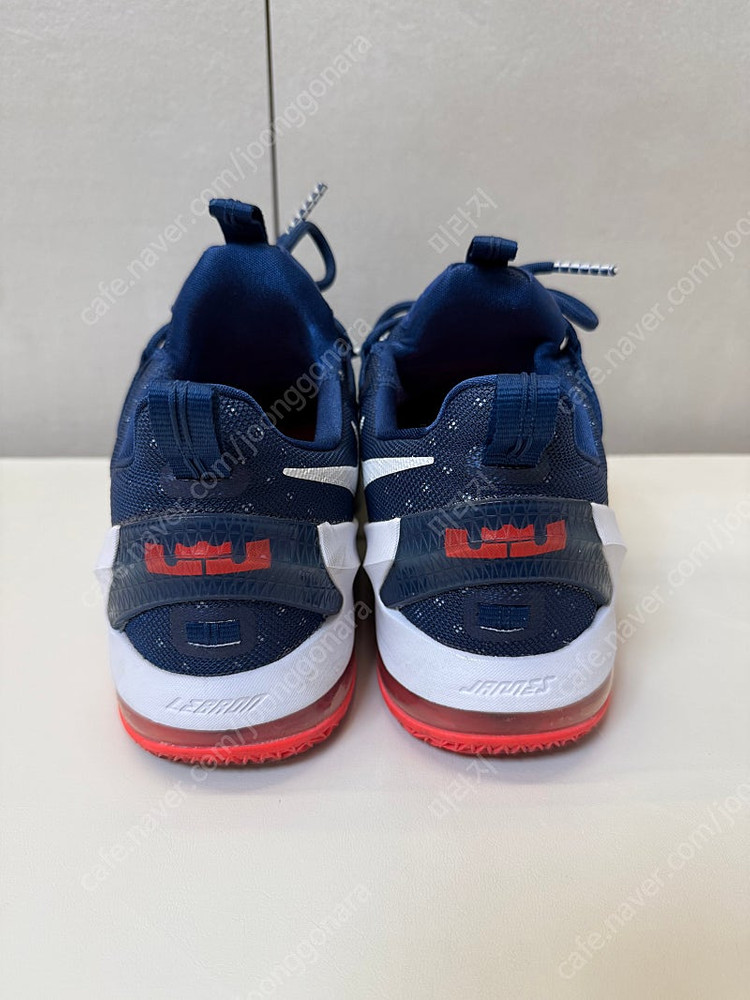 나이키 르브론 13 로우 농구화--4