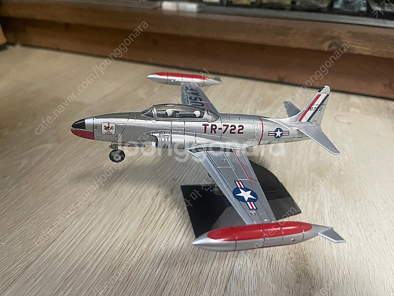 Falcon 1:72 T-33A USAF--0