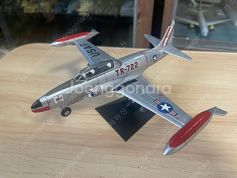 Falcon 1:72 T-33A USAF--2