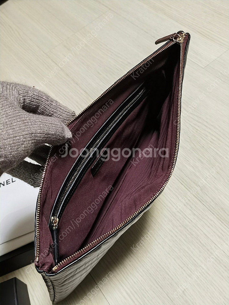 샤넬 클러치 라지 판매합니다.--2