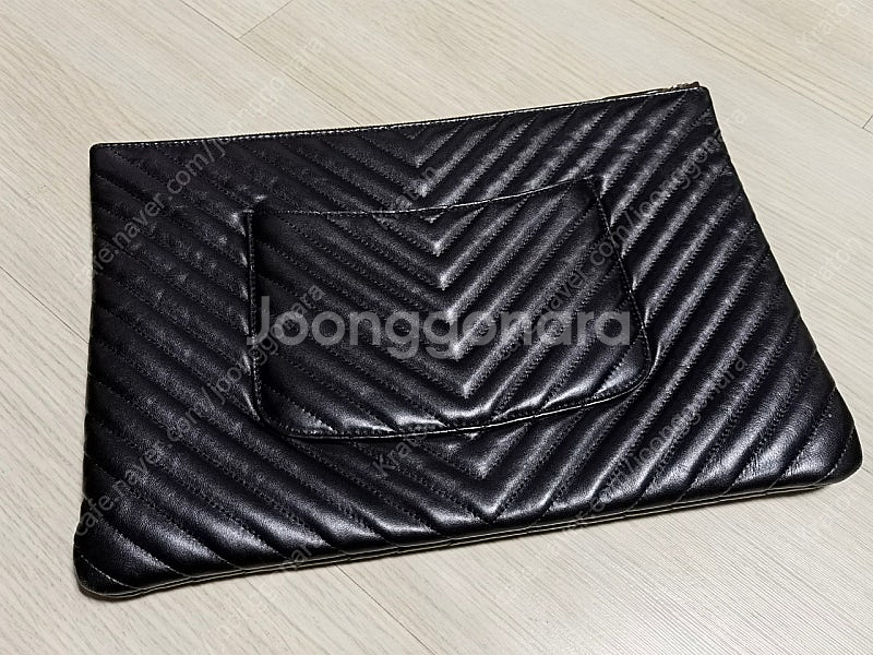 샤넬 클러치 라지 판매합니다.--8