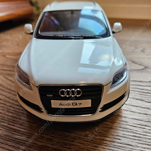 Audi Q7 교쇼 Kyosho 1:18 다이캐스팅 white