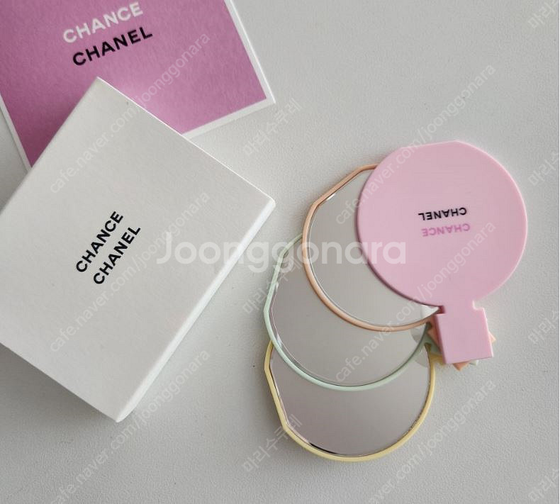 샤넬 VIP 뷰티 파우치 화이트/ 샹스 손거울/블랙파우치 새상품 선물용가능--4