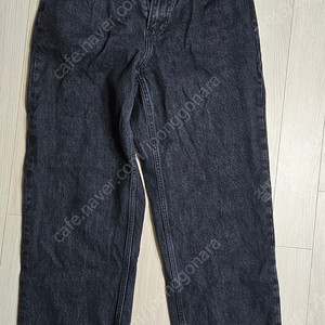 유니클로 와이드스트레이트진 31사이즈