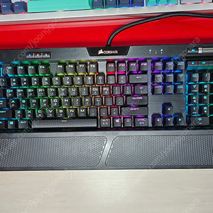 CORSAIR K70 RGB MK.2 청축