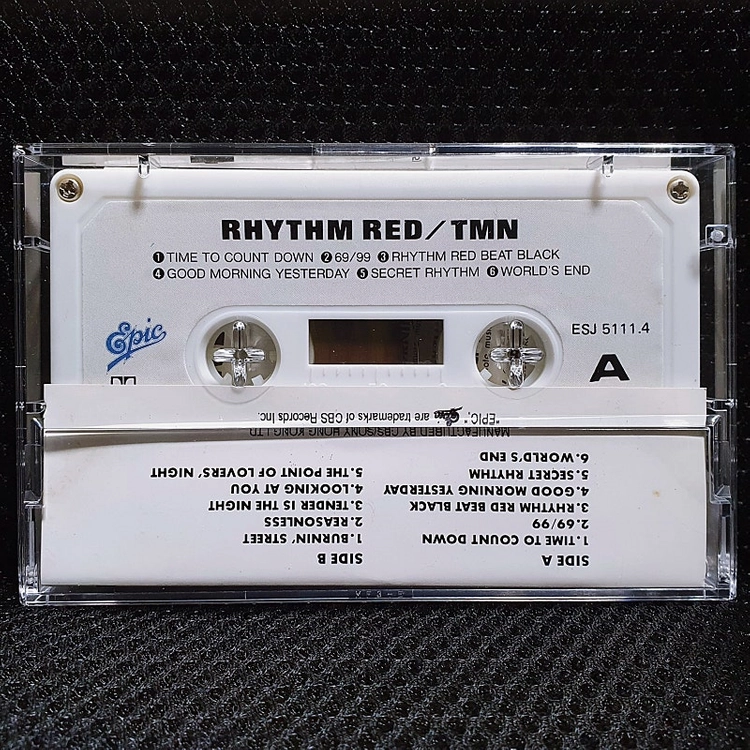 TMN (TM Network) RHYTHM RED 카세트 테이프 이미지