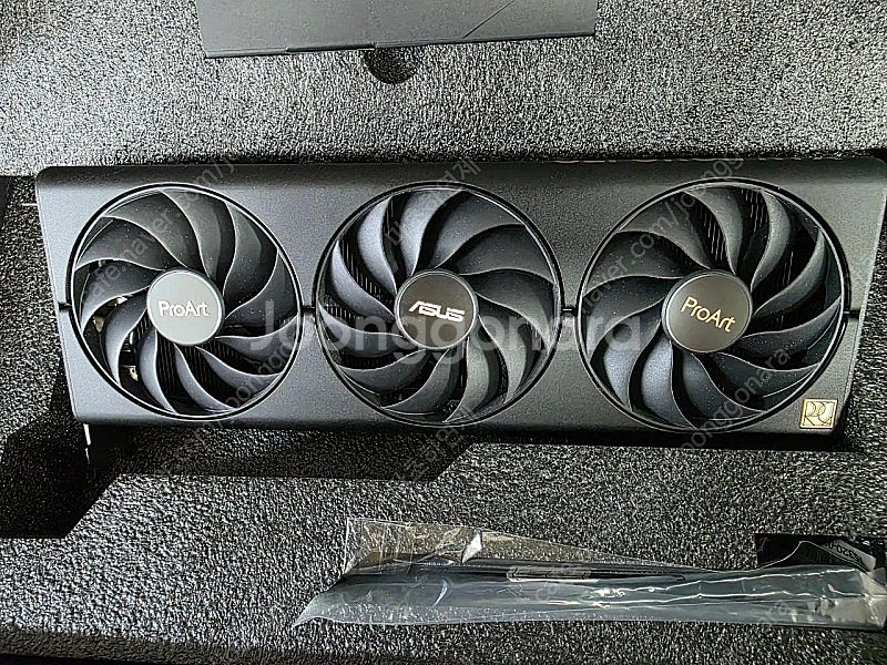 proart 4070 super--1