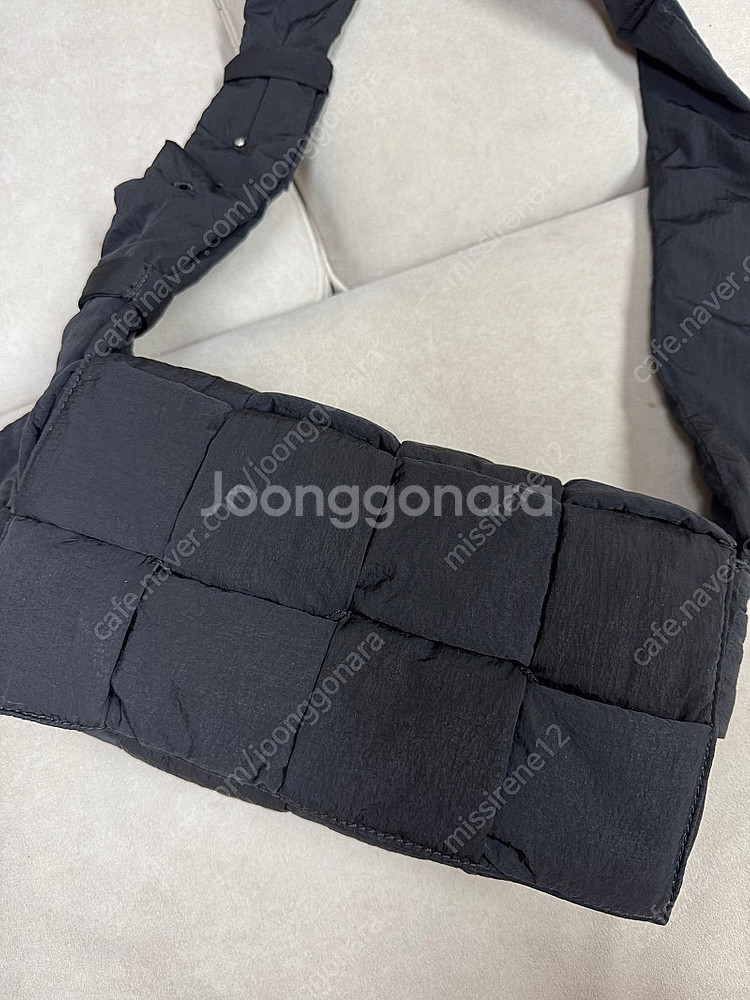보테가 테크 카세트백(박서준백)--0