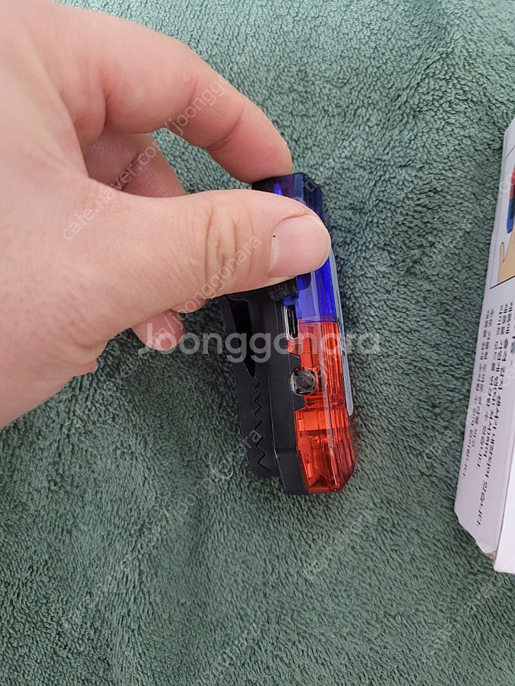 충전식 LED 호신용 경보기 호루라기 여성 호신용품--2