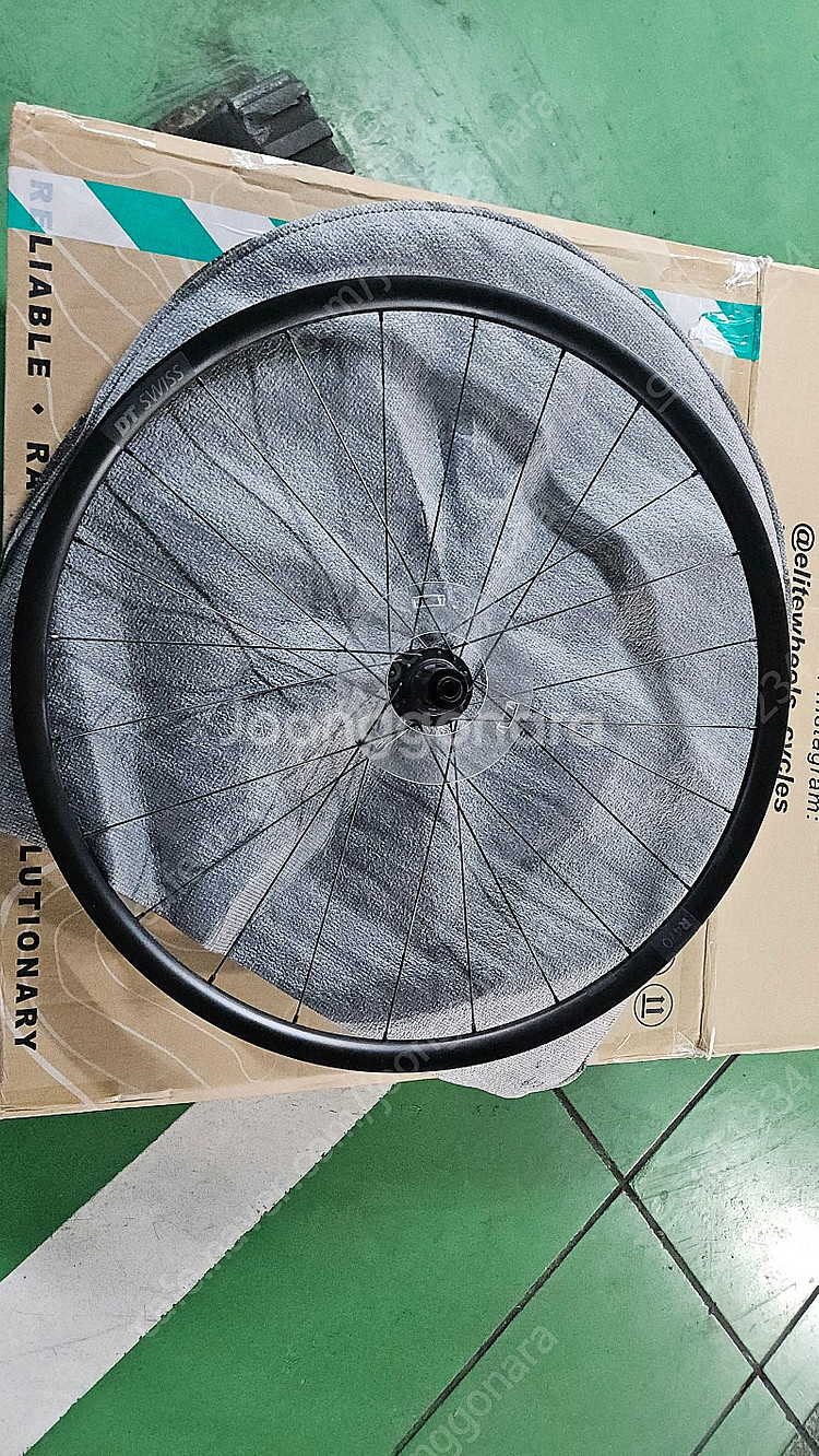 DT SWISS R470 휠셋 스페셜라이즈드 탈거--0